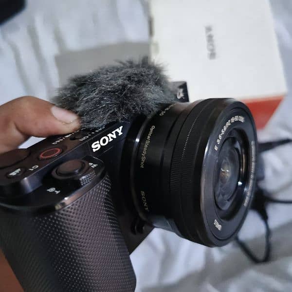 sony zve10 better then a6300 a6400 a6500 a6600 with 16 50mm  lens 13