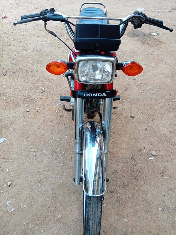 Honda 125 Karachi 1