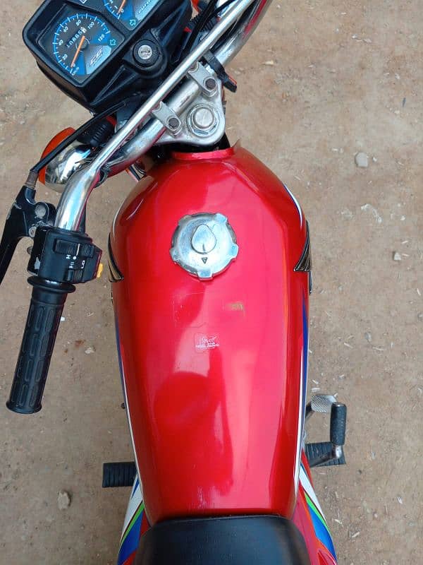 Honda 125 Karachi 3