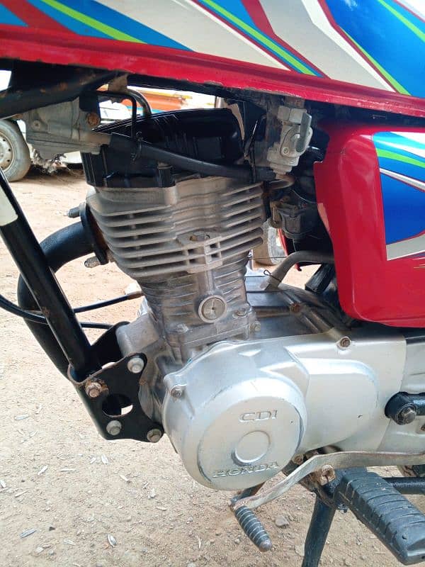 Honda 125 Karachi 5