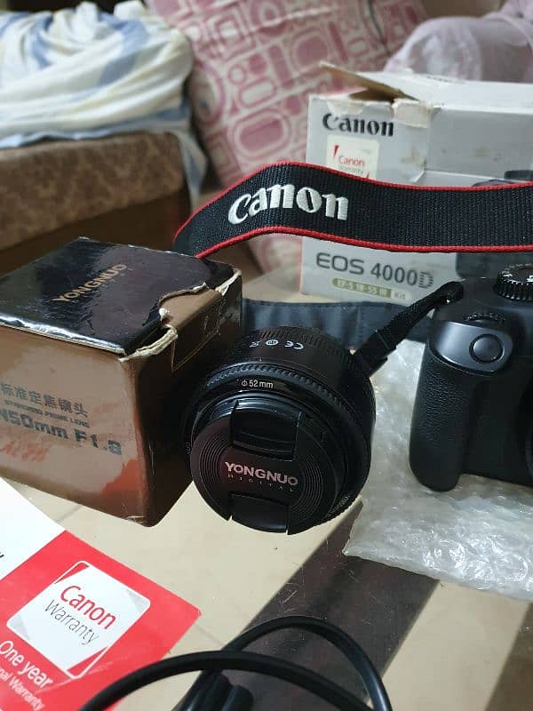 Canon Eos 4000d with box and 50mm F1.8 lens. 6