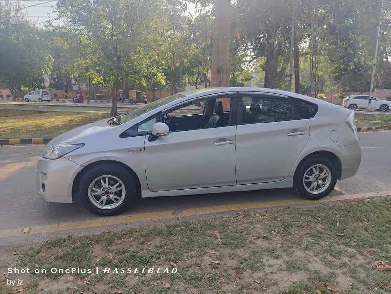 Toyota Prius 2014 7