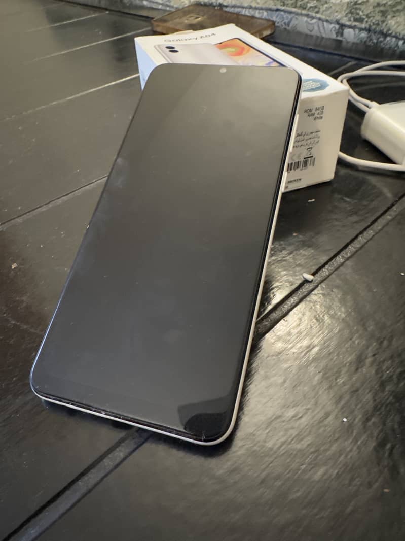 Samsung Galaxy A04 1