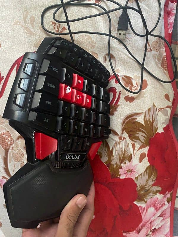 Delux Gaming Keypad(Gaming Keyboard) 4