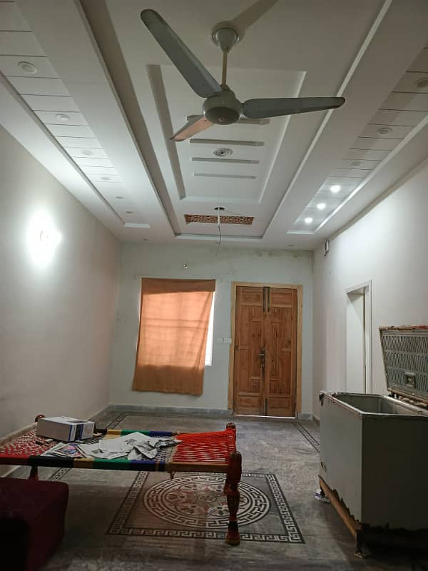 Iqbal Town : 10 Marla Lower Portion One Bed 2