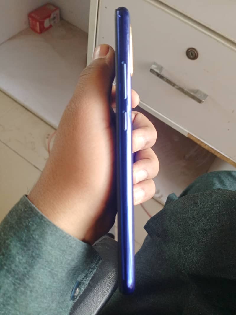 Vivo s1 6/128 03084250520 1