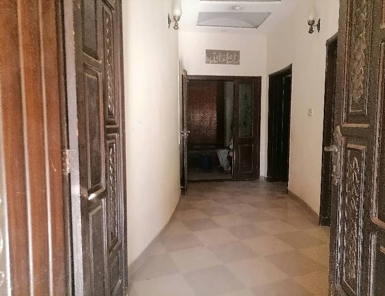 You Can Find A Gorgeous Upper Portion For rent In Iqbal Avenue Phase 1 0