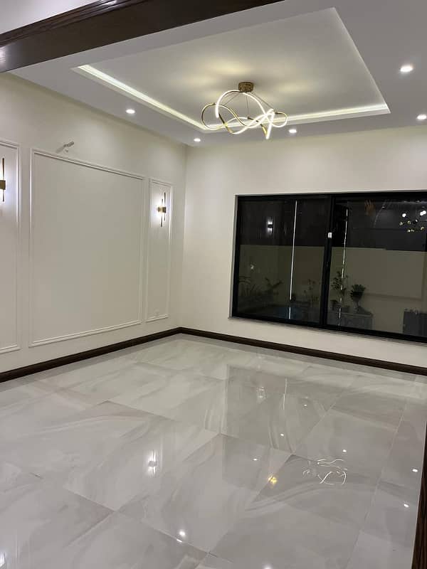 10 Marla House For Sale in Gulbahar Block Bahria Town lahore 28