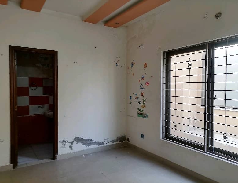 10 Marla Upper Portion For rent In Gul-e-Damin 3