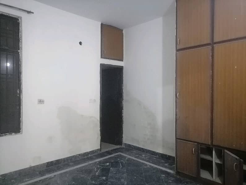 Affordable Upper Portion For rent In PCSIR Staff Colony 5