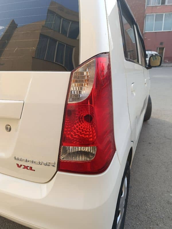 Suzuki Wagon R 2016 1