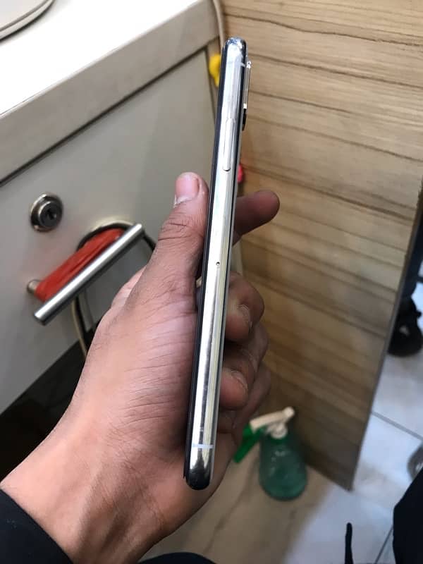 iphone X NON PTA 1