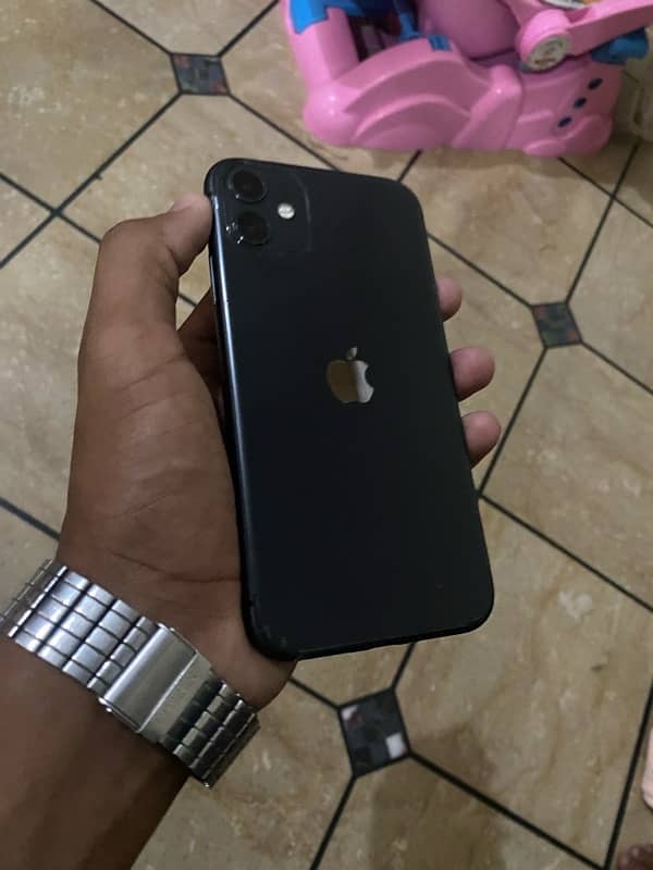 iphone 11 (64)gb 2