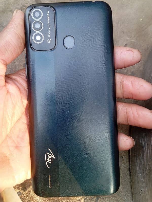 Itel Vision 2s  2/32.  condition 10/9//03256970963 0