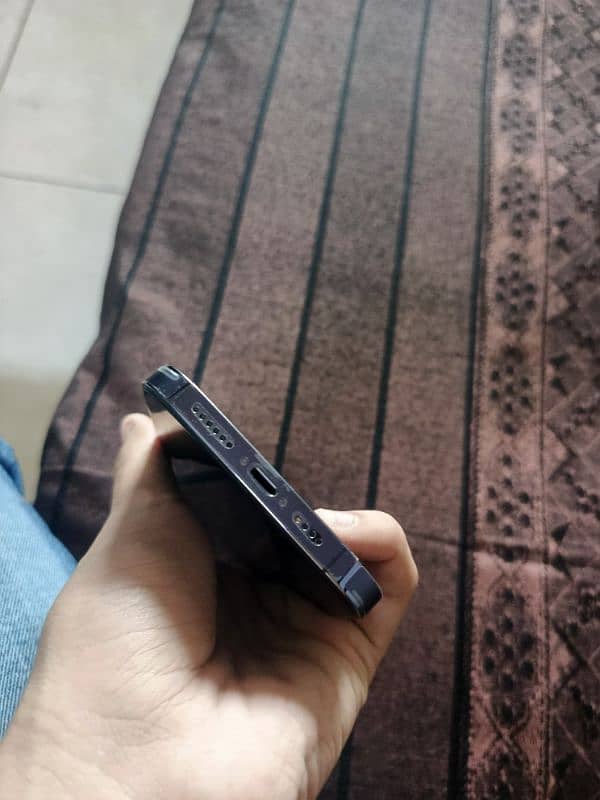 Iphone 14 pro Max 128gb physical+Esim 5