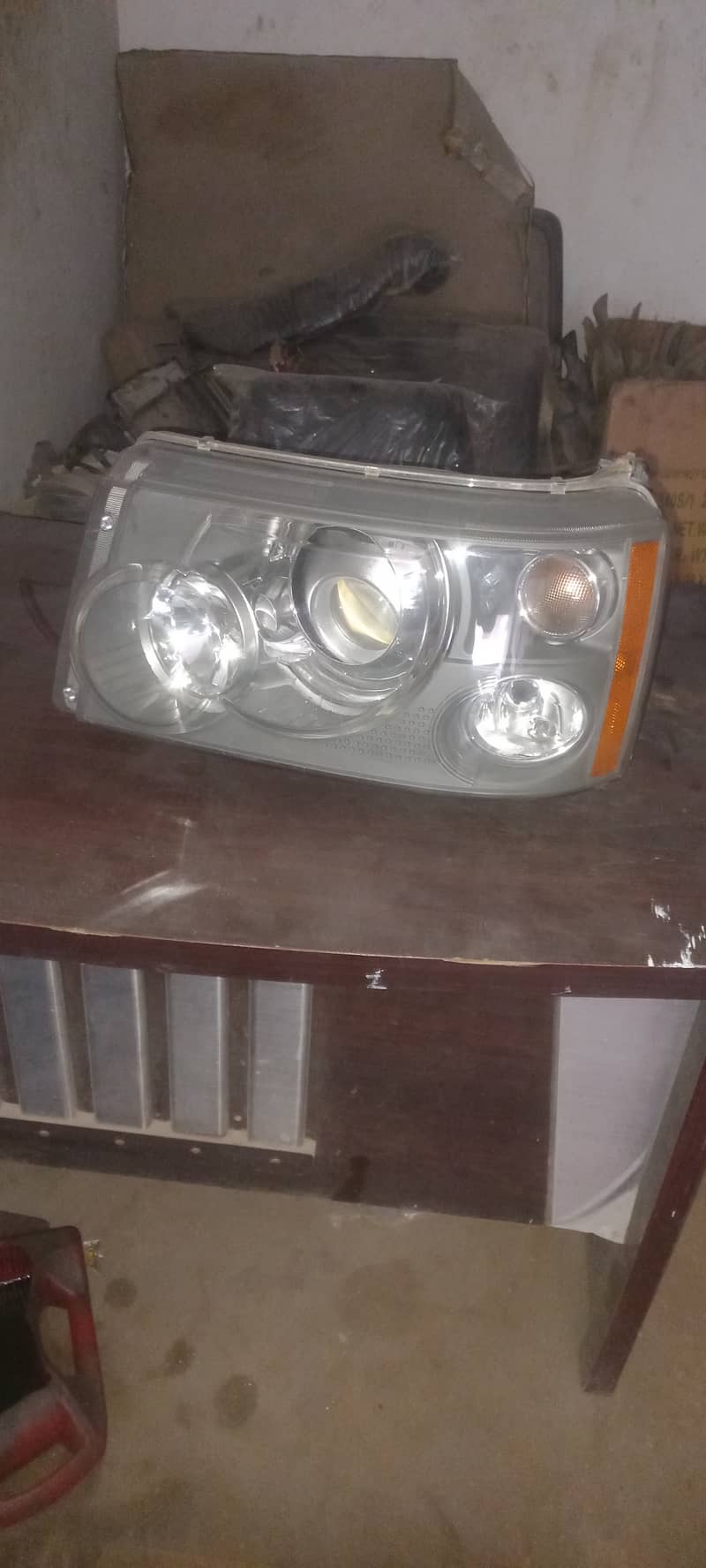 range rover 2010 model Ls  headlight 100% original for sale 2