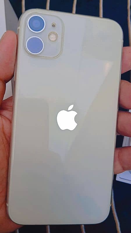 iPhone 11 pta approved 128GB brand new condition 10/10 2