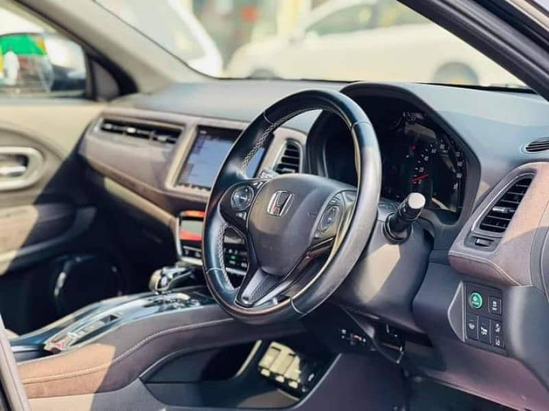 Honda Vezel RS Sensing 2019 7