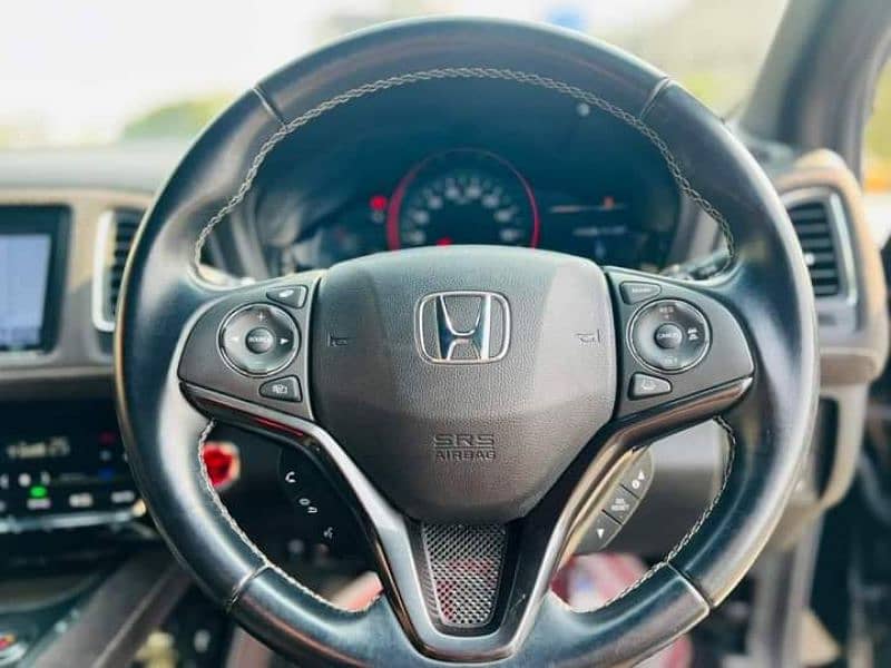 Honda Vezel RS Sensing 2019 8