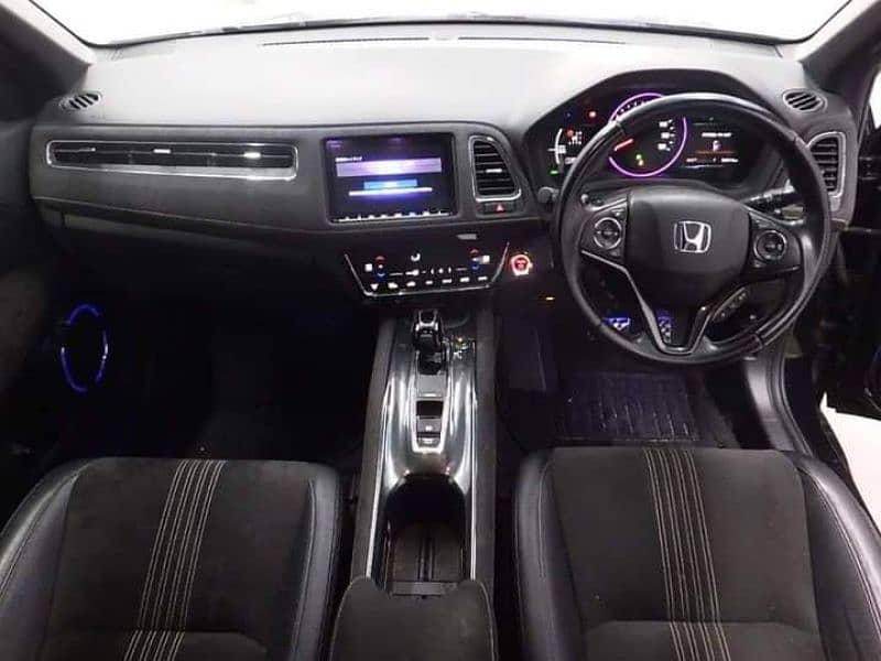 Honda Vezel RS Sensing 2019 14