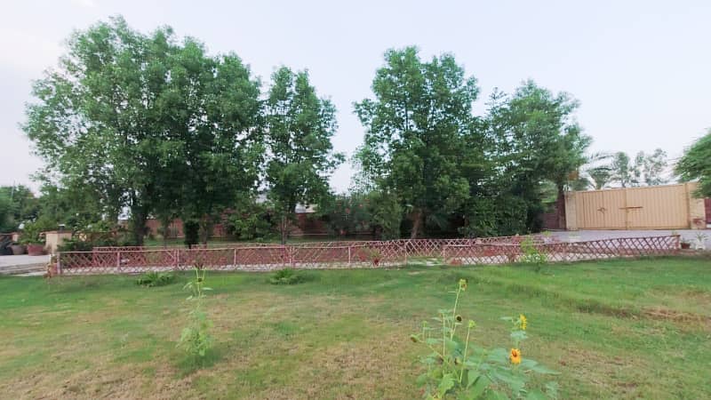 6.12 Kanal Corner Farm House Is Available For Sale On Bedian Road Lahore Greenz 6