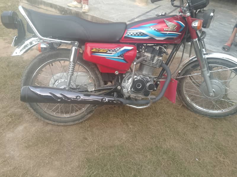 Honda CG 125 2024 3