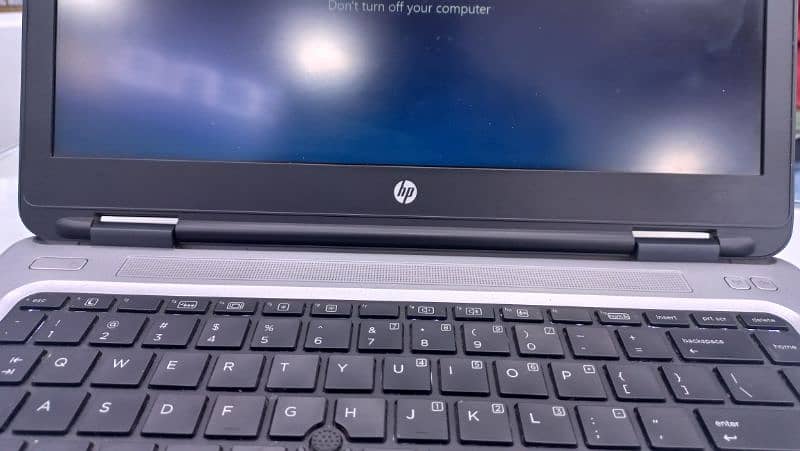 hp 640 g3 i5 7th generation. . . 12