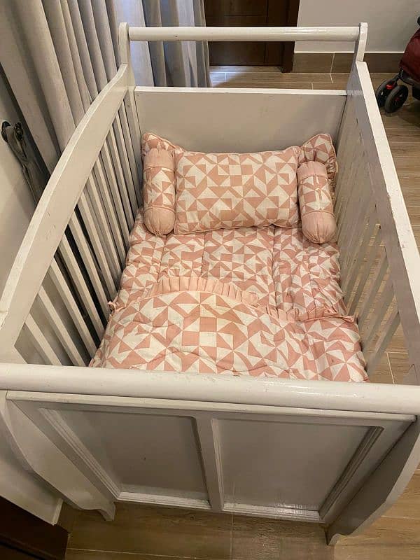 baby bed with 6 inches mattress 5