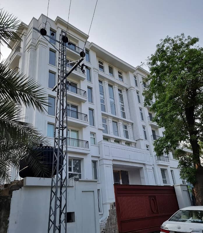 1 Bed For Sale In The Avenair Gulberg MM ALAM Road Lahore 2