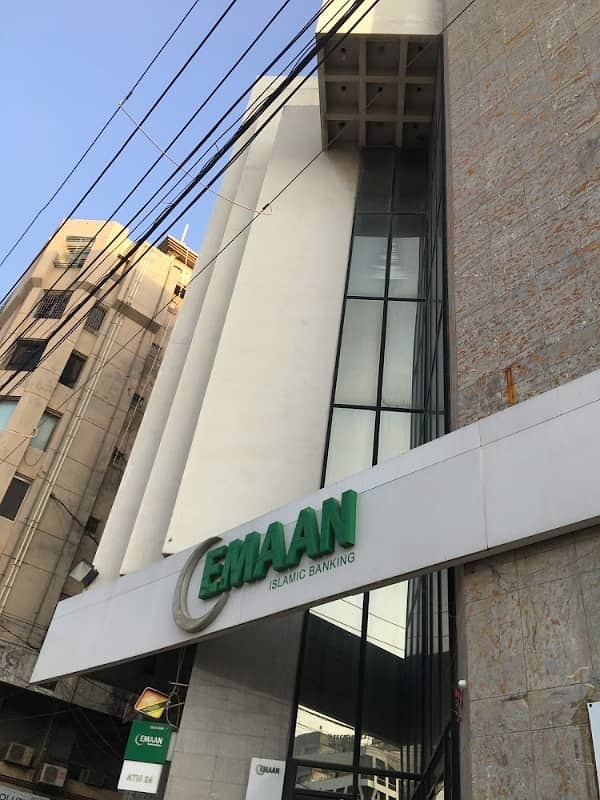 A Prime Location Building Of 580 Square Yards In Shahra-E-Faisal 0