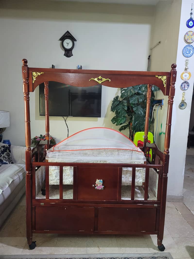 Pure wooden cot with swing 0