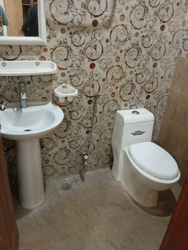 Flat for rent 1bad attach bathroom tiles flooring woodwork good location 7