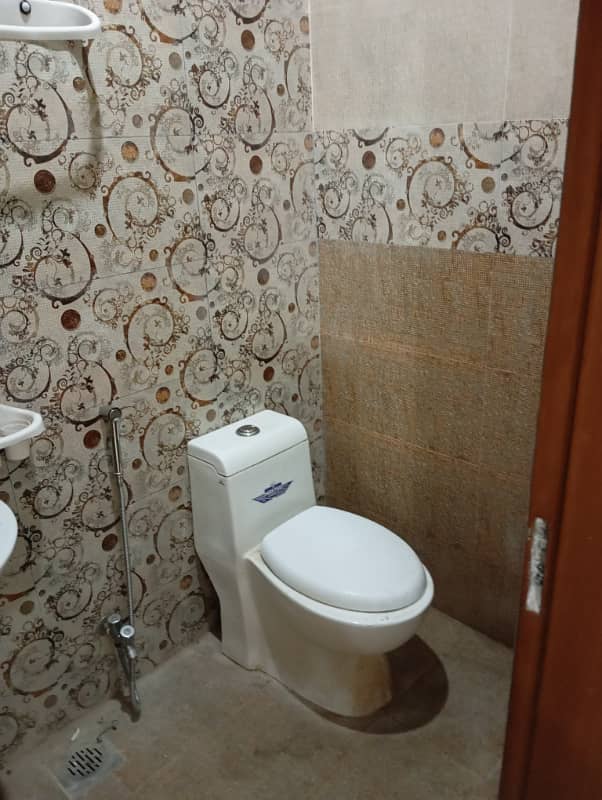 Flat for rent 1bad attach bathroom tiles flooring woodwork good location 8