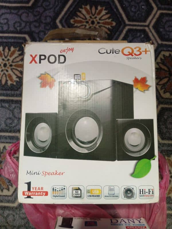 Expod Speaker with woofer. 0