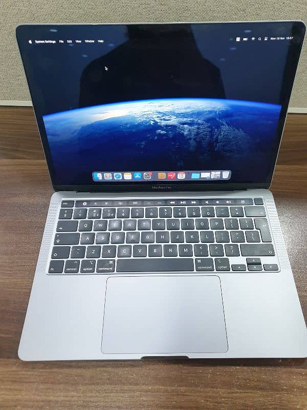 MacBook Pro 2020 i5 8gb 256gb 4