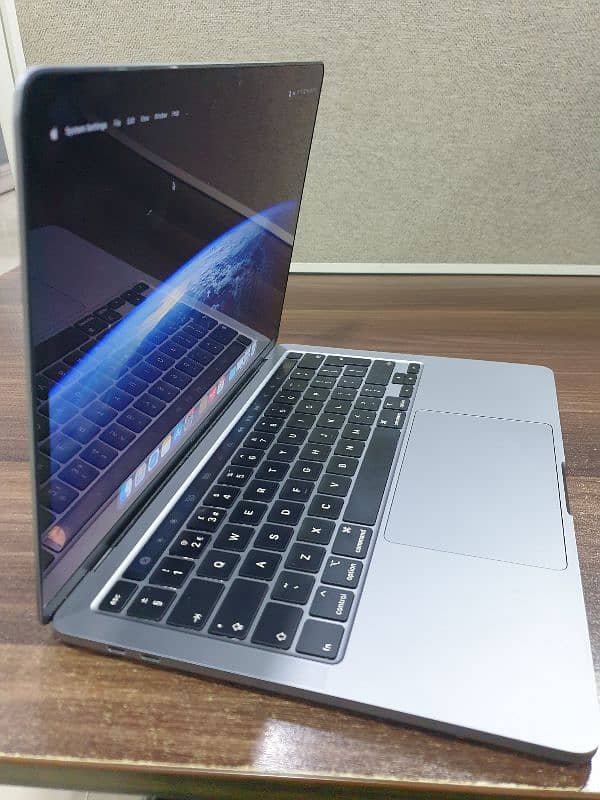 MacBook Pro 2020 i5 8gb 256gb 9