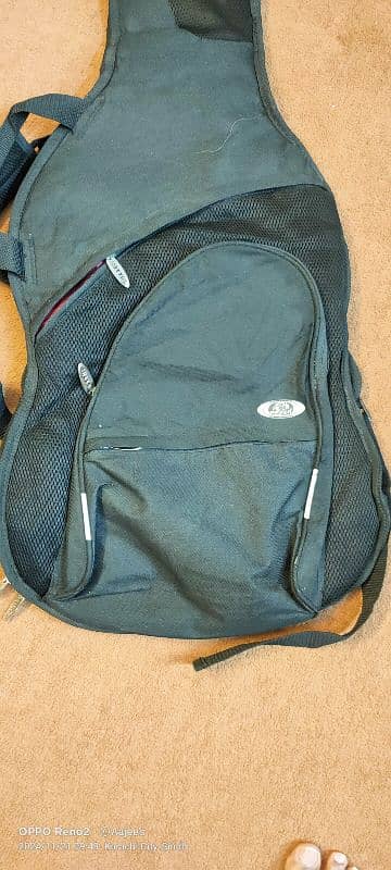 Guitar Gig Bags for Electric,  Acoustic & Guitar Classes 1