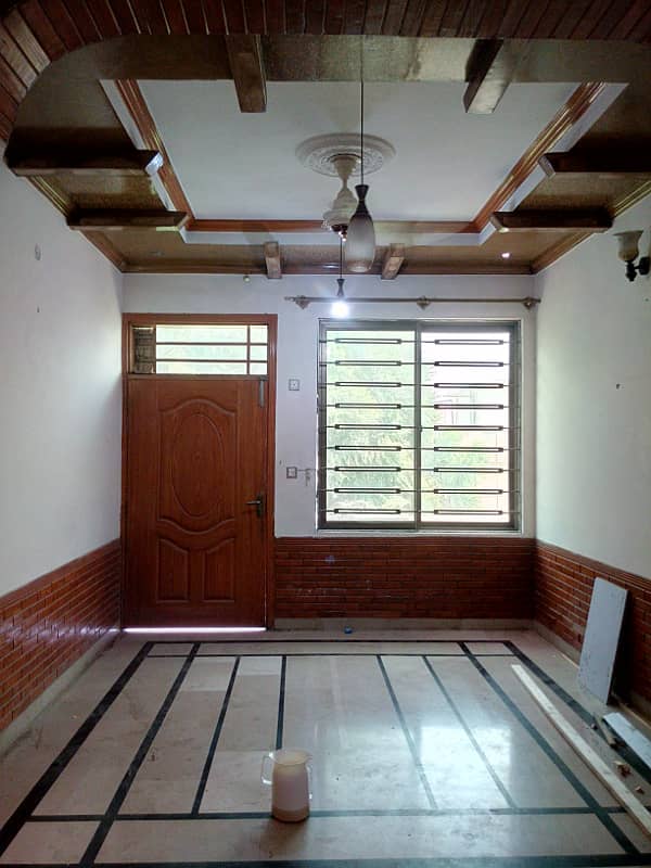 G11 30 -60 GROUND PORTION FOR RENT NEAR MARKAZ 1