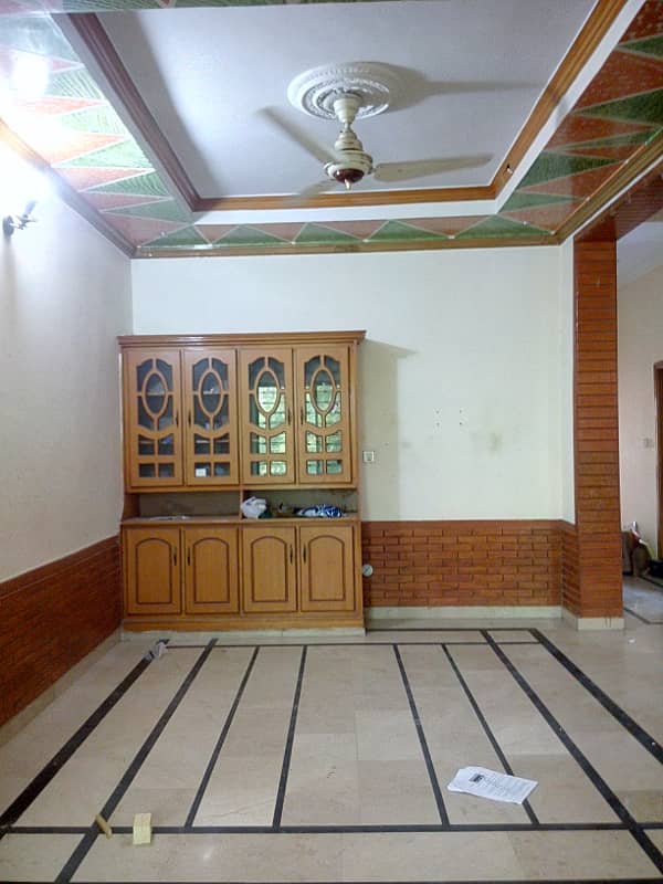 G11 30 -60 GROUND PORTION FOR RENT NEAR MARKAZ 2