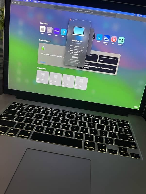 Macbook Pro Mid 2015, 15inches 16GB,  256GB 2