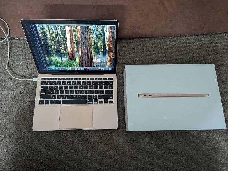 Macbook Air M1 (Screen Broken) 5