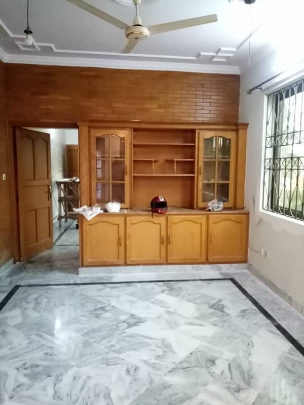 G11 30 - 60 FULL HOUSE FOR RENT NEAR MARKAZ 4