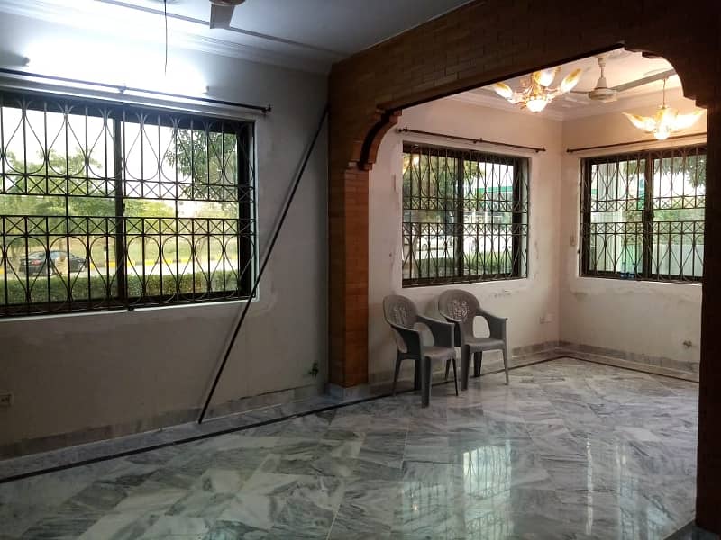 G11 30 - 60 FULL HOUSE FOR RENT NEAR MARKAZ 13