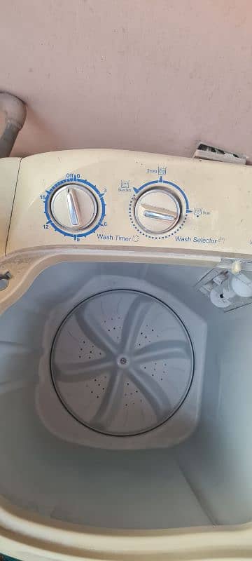 Haier washing machine in perfect working condition 2