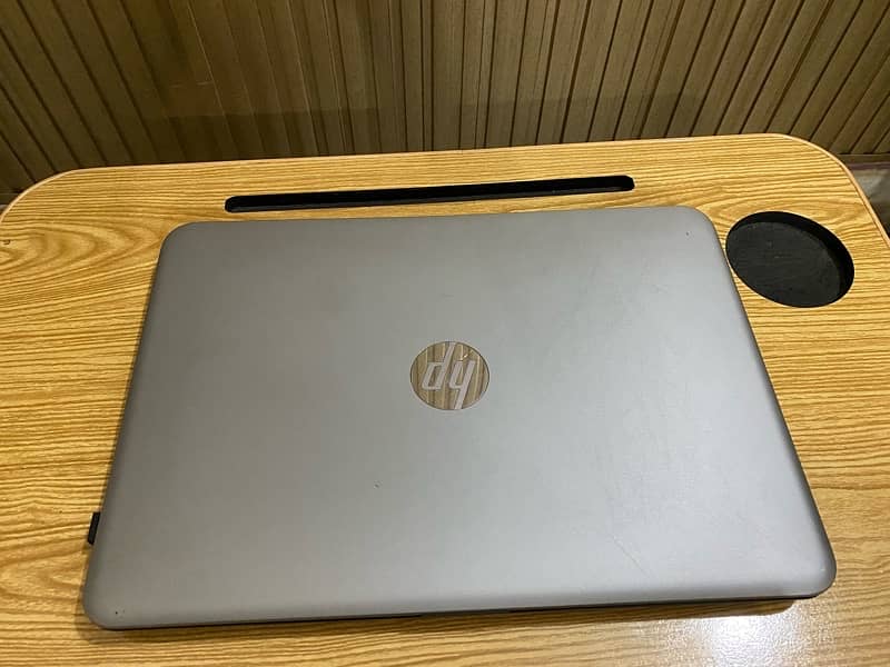 HP laptop in just 50k 4