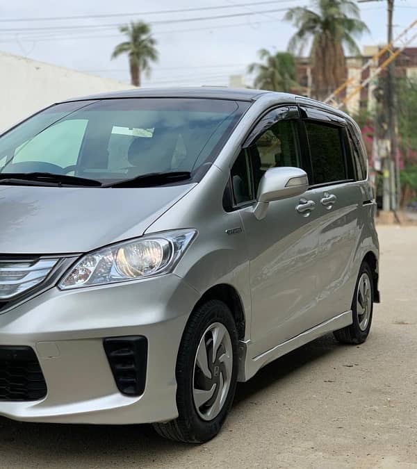 Honda Freed 2012 10