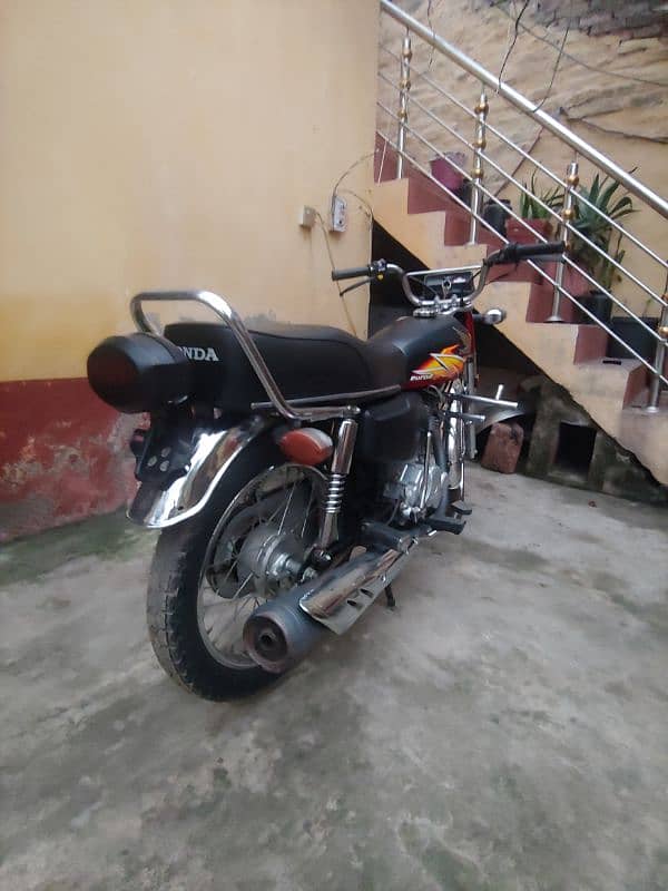 03147428799 full lush new condition honda 125cc red colure arjent sell 5