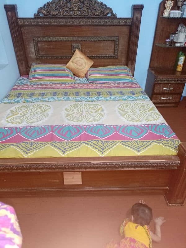 Bedroom Furniture Set Complete For Sale 3