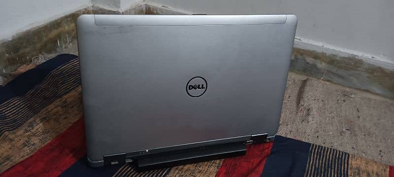 DELL LATITUDE E6540 4