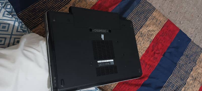 DELL LATITUDE E6540 5